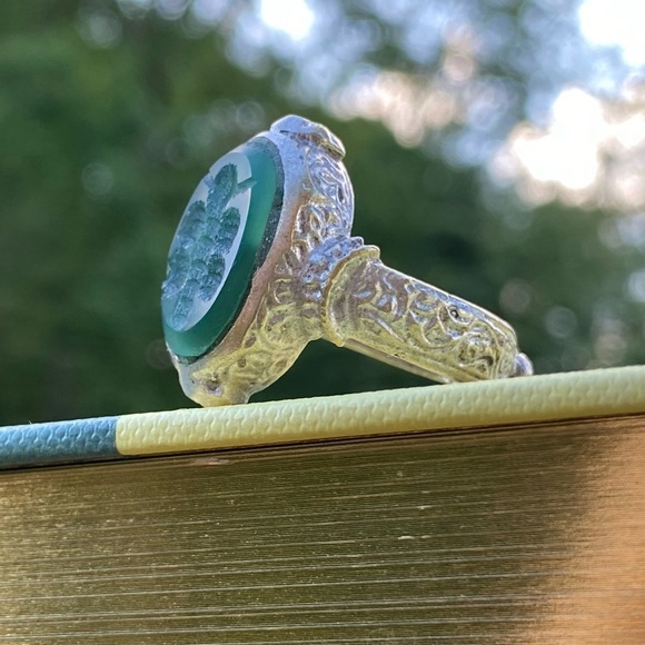 Vintage/Antique Silver Plated Butterfly Green Oval Stone Intaglio Signet Ring - Picture 12 of 12